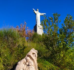 Statua del Cristo Redentore sulla collina Sacro Cuore - foto del Coordinamento antidegrado di Ascoli 