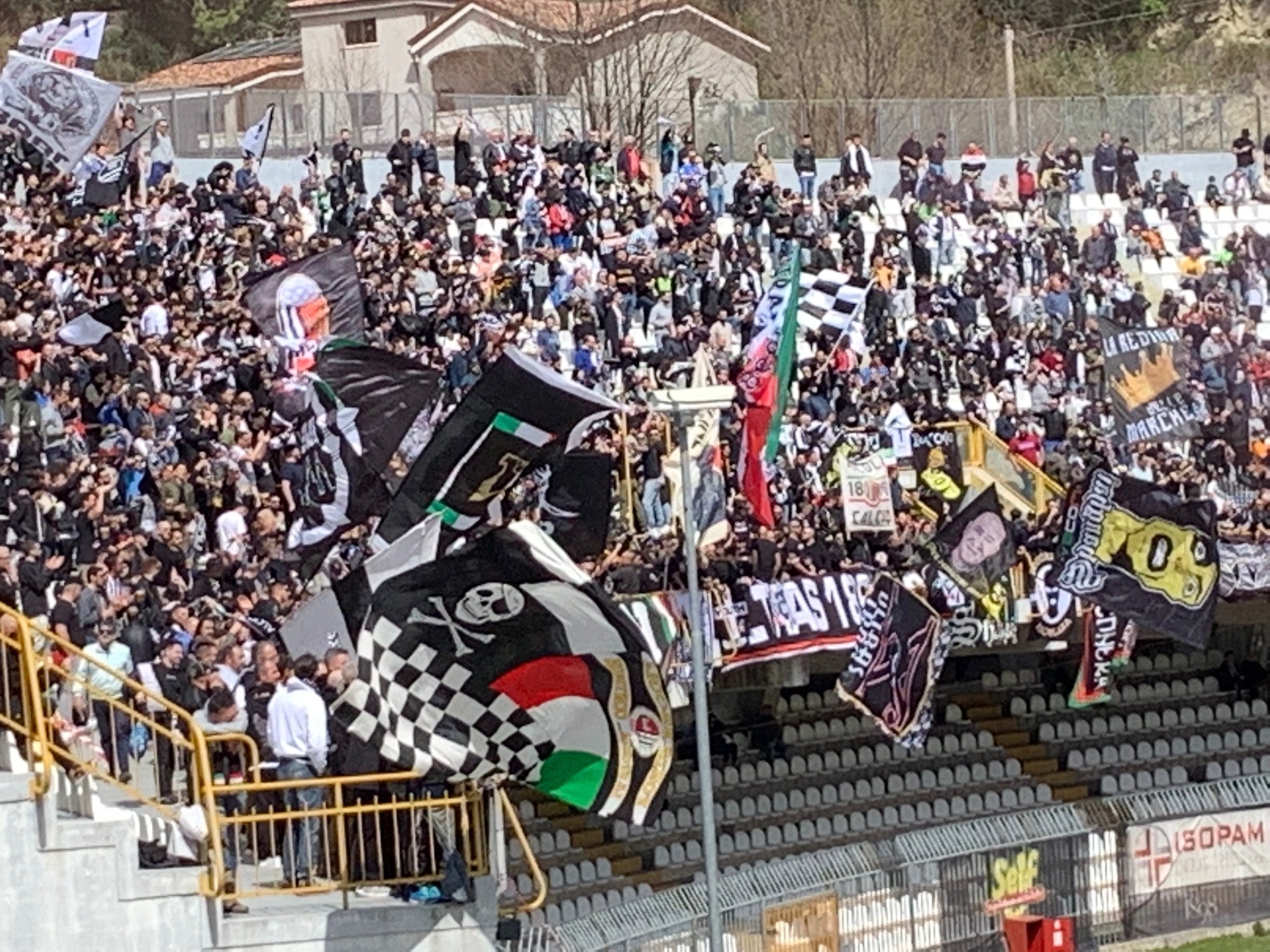 Tifosi ap bre